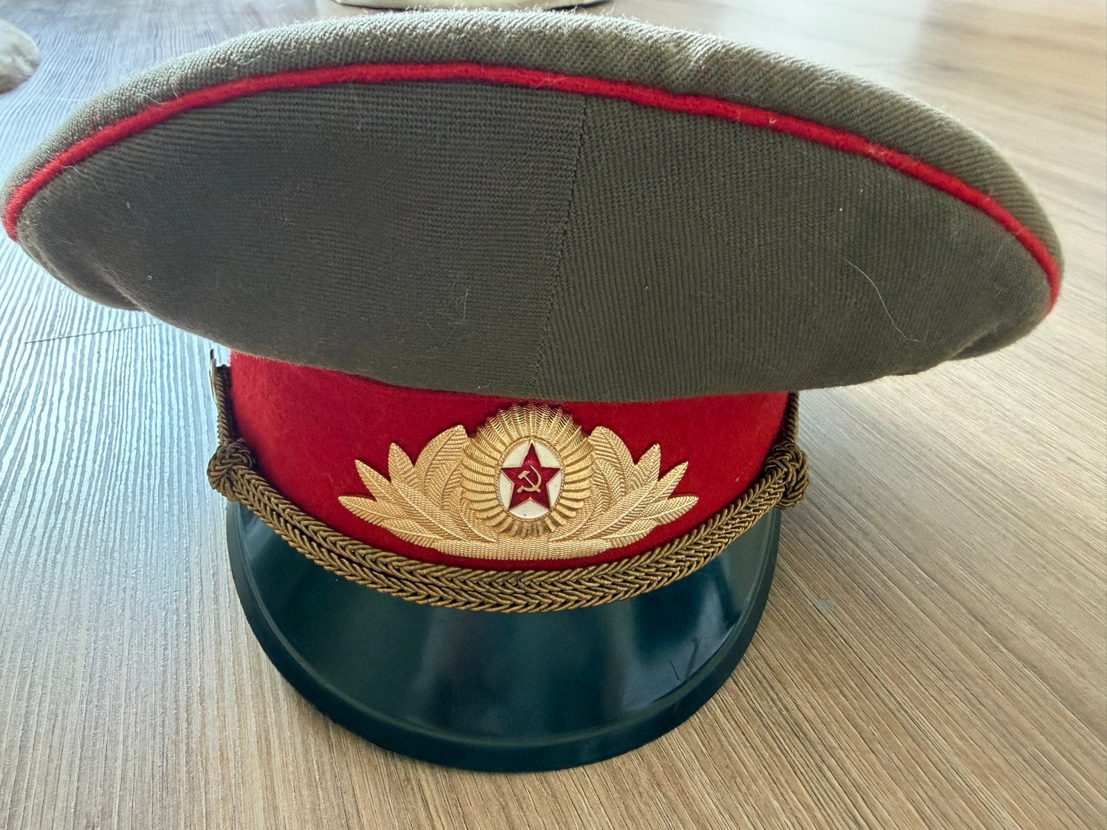 Vintage Sovjet Unie Militaire Officierspet Maat 57, Ophalen of Verzenden, Landmacht, Overige gebieden, Helm of Baret