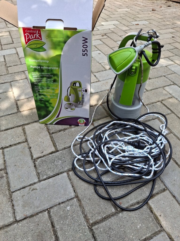 Dompelpomp, Tuin en Terras, Waterpompen, Ophalen, Zo goed als nieuw, Elektrisch, Dompelpomp