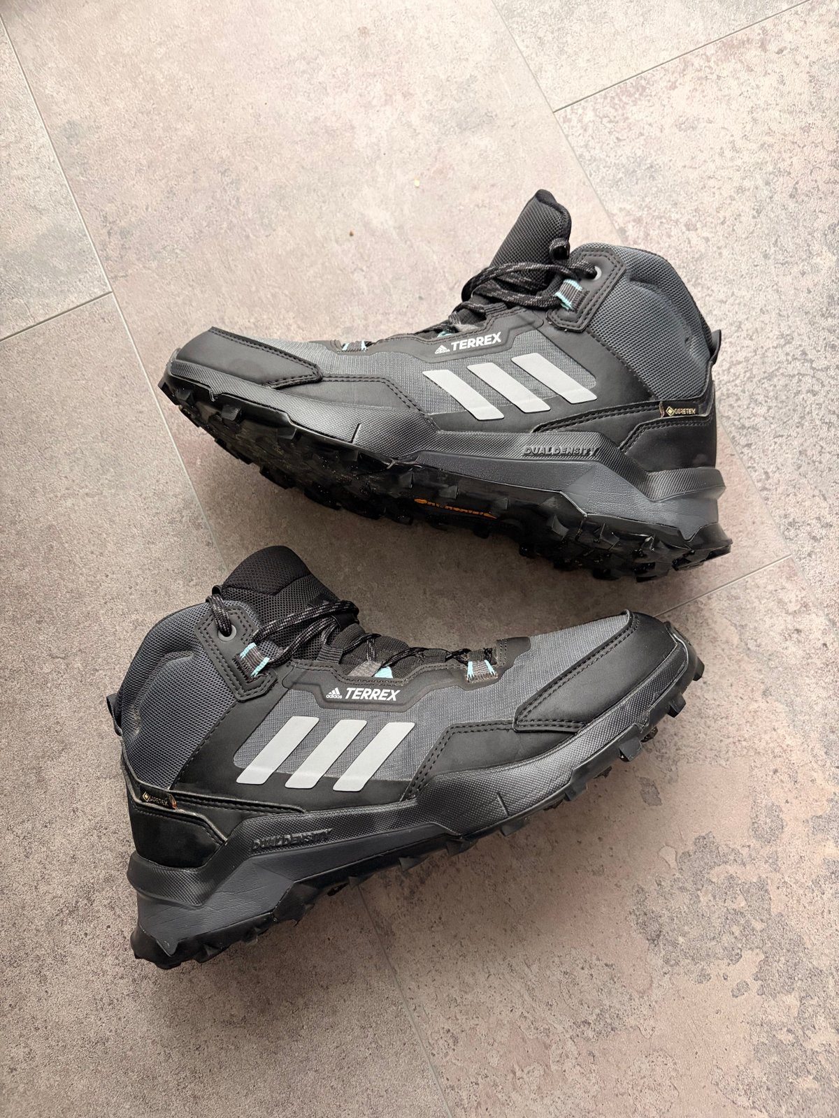 Adidas Terrex Gore-Tex wandelschoenen - Zo goed als nieuw, Ophalen of Verzenden, Zo goed als nieuw, Schoenen