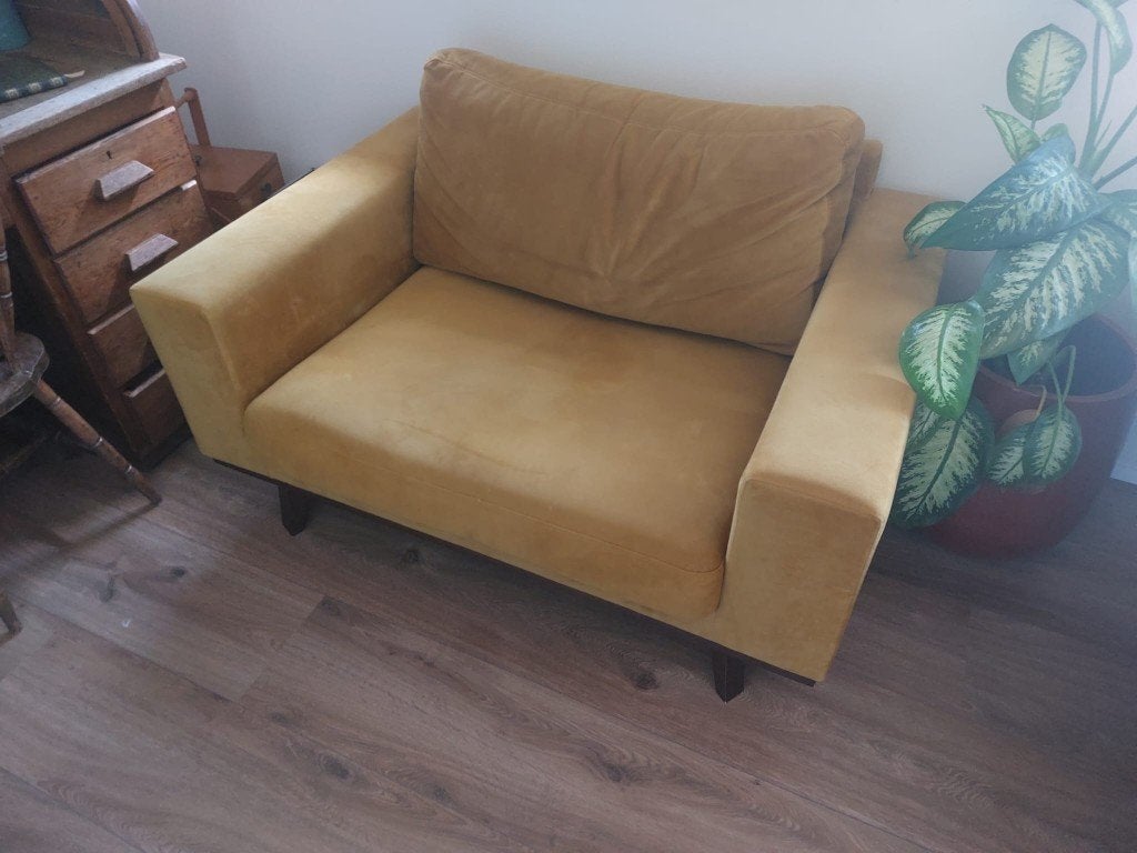 Gele loveseat (1,5 zits fauteuil), Ophalen, Gebruikt, 75 tot 100 cm, 100 tot 125 cm