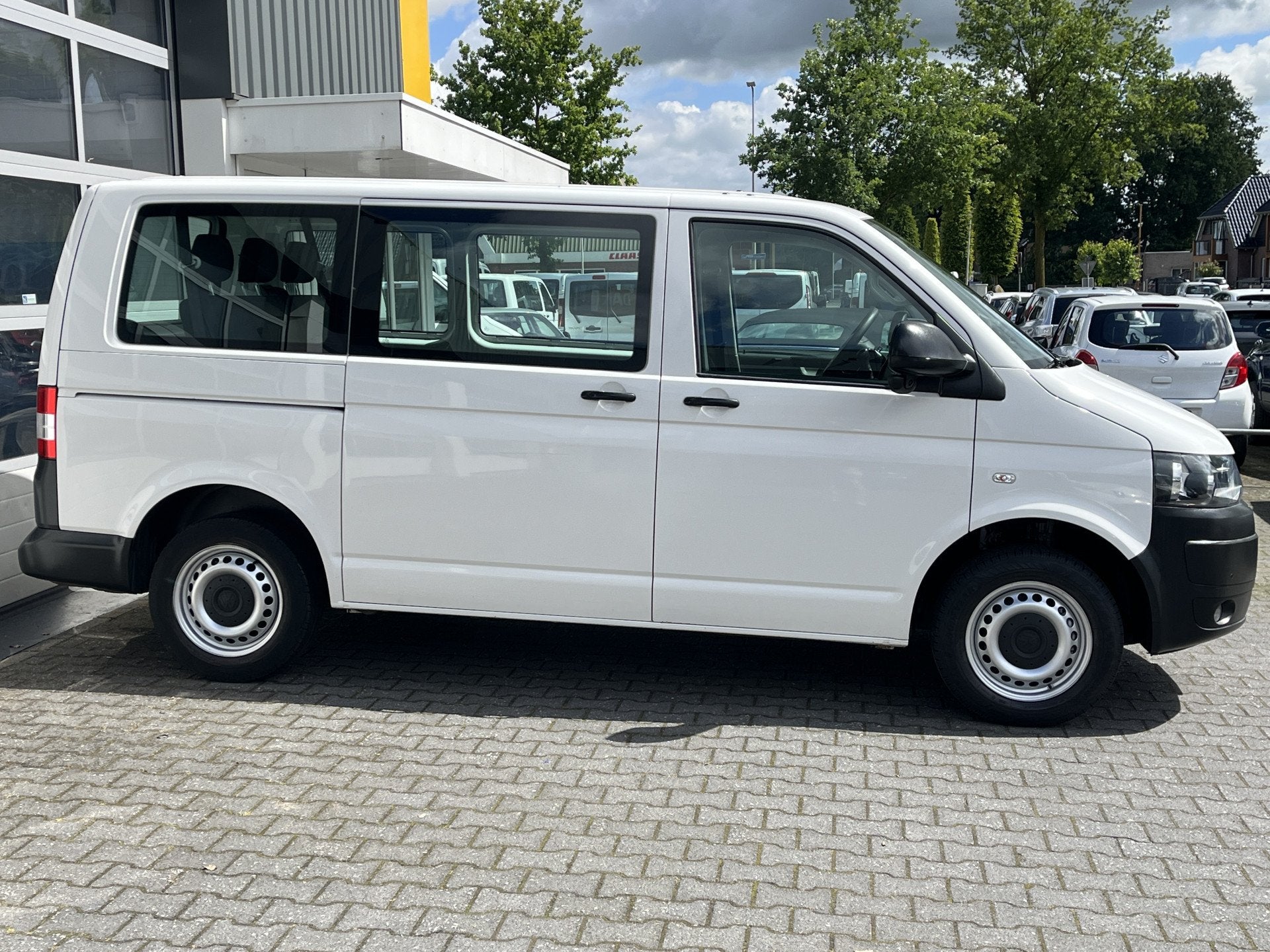 Volkswagen Transporter Kombi 2.0 TDI DSG Automaat 140 pk L1H, Auto's, Volkswagen, Euro 5, Stof, Gebruikt, Zwart