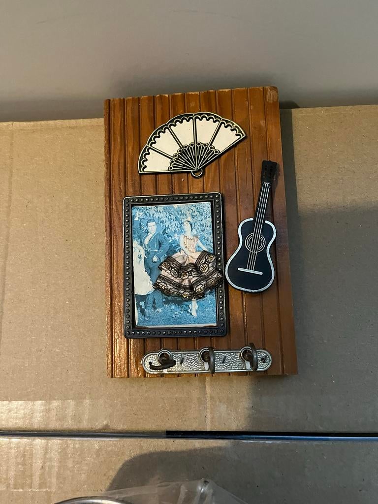 Decoratieve wandkapstok met Spaanse thema, Gebruikt, Minder dan 100 cm, Hout, Ophalen