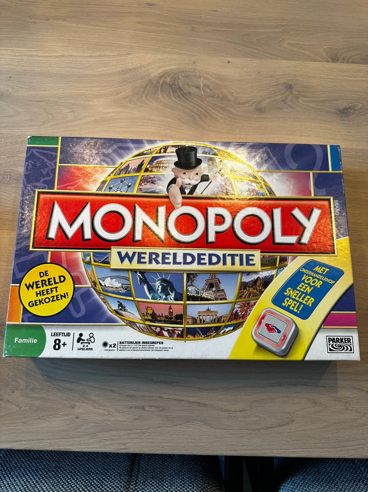 Monopoly Wereldeditie - Het klassieke bordspel, Hobby en Vrije tijd, Gezelschapsspellen | Bordspellen, Drie of vier spelers, Ophalen of Verzenden