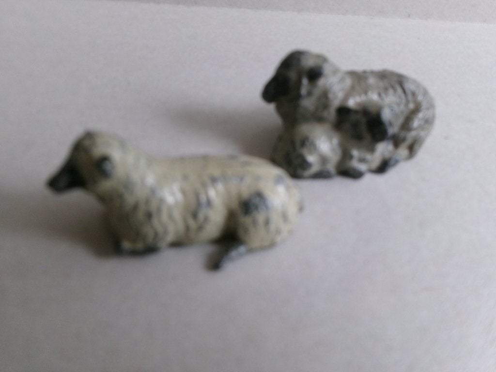 2 antieke  loden schaapjes van begin 1900, Ophalen of Verzenden