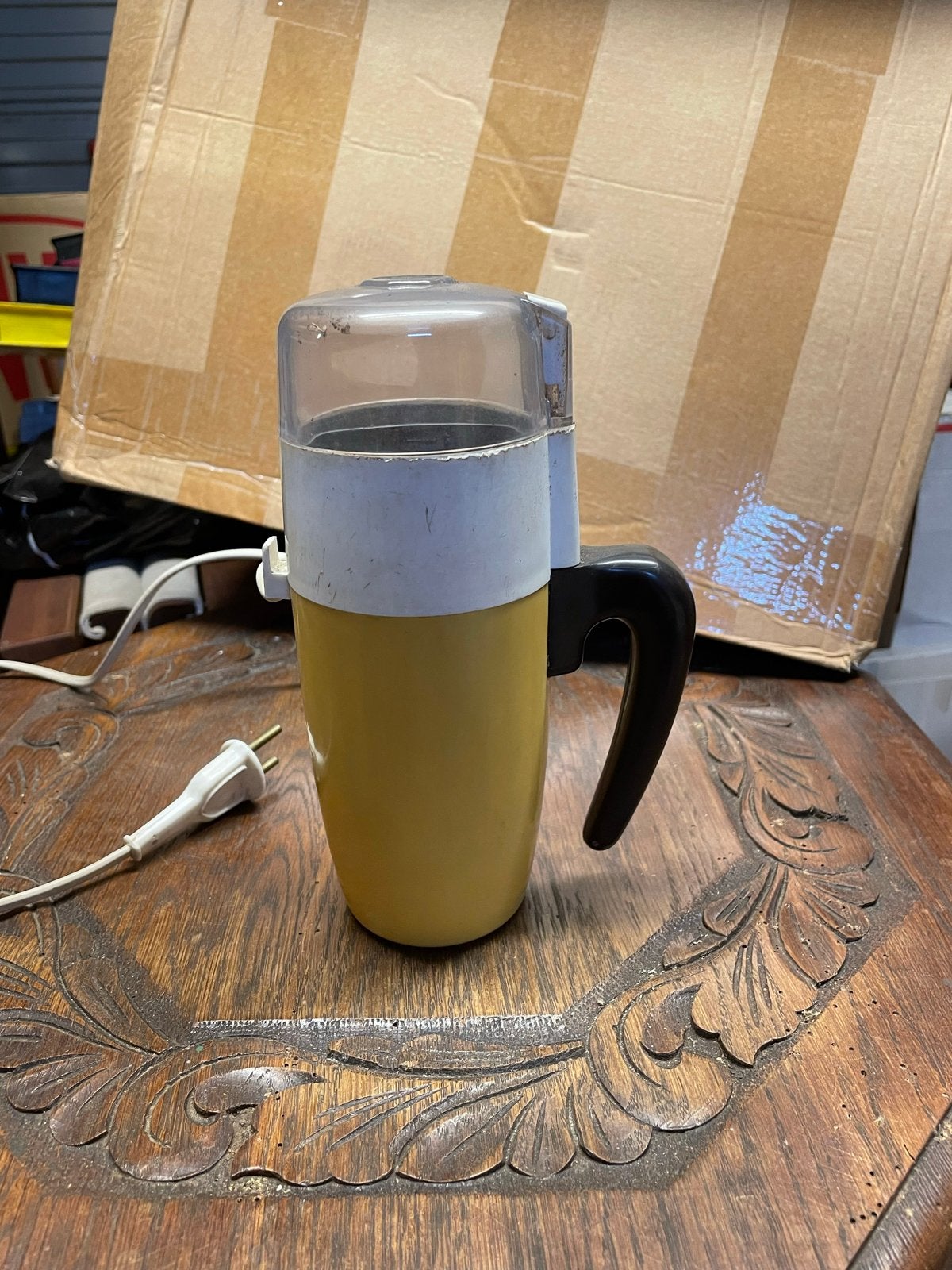 Vintage DE electrische  jaren 60 Koffiemolen - Geel/Wit A40, Ophalen of Verzenden, Gebruikt