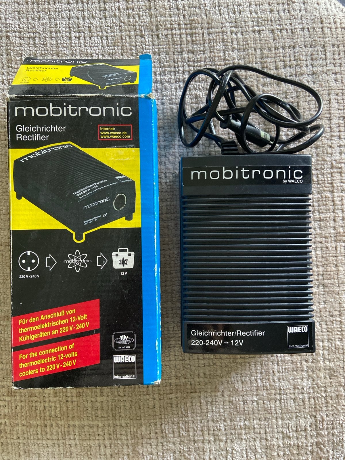 Mobitronic EPS-816U Gelijkrichter/Rectifier 220-240V naar 12, Ophalen of Verzenden, Gebruikt, Universele onderdelen