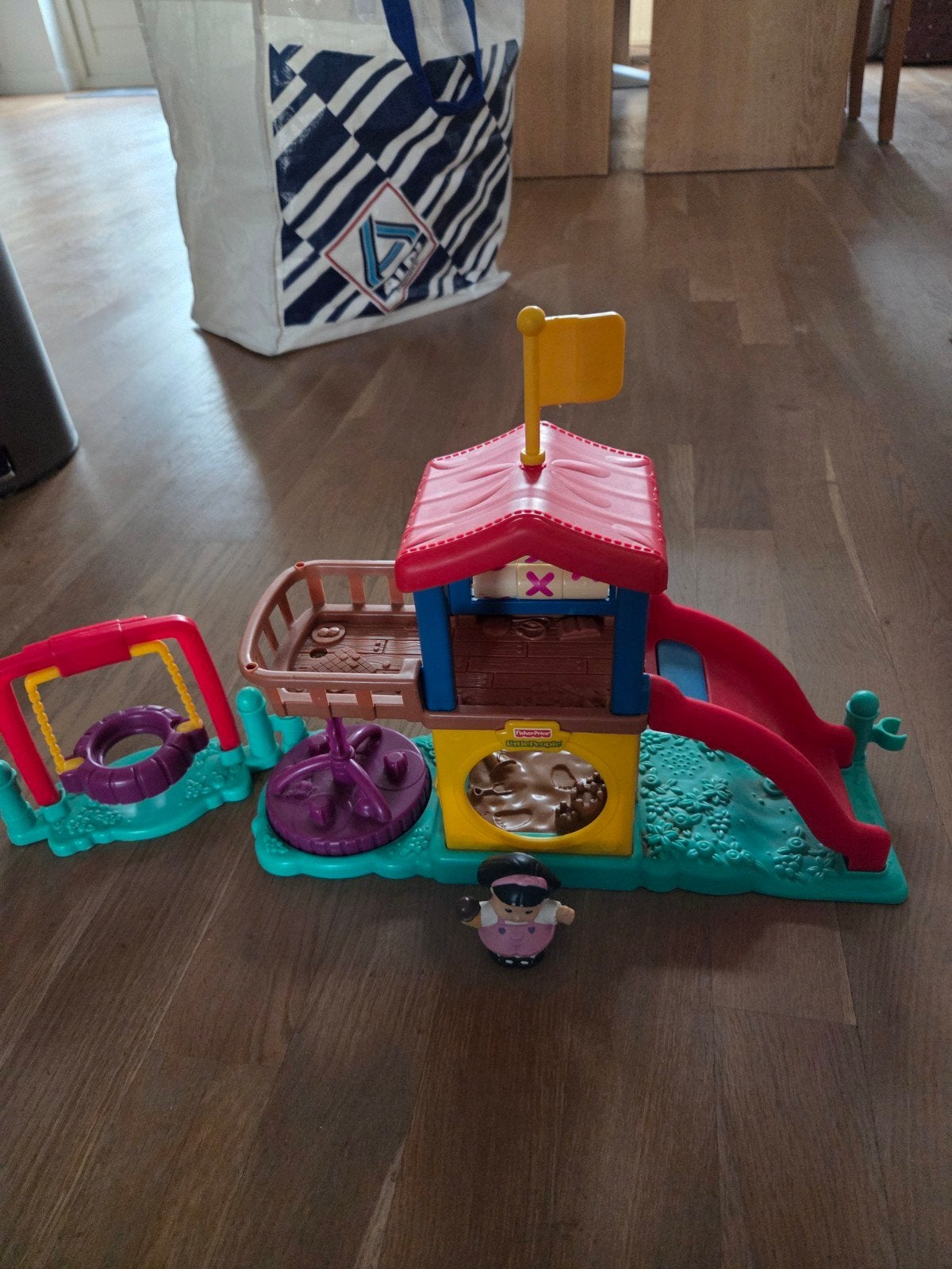 Little people boomhut, Ophalen of Verzenden, Zo goed als nieuw, Speelset, Met geluid