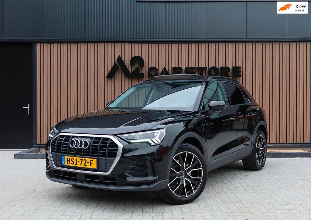 Audi Q3 45 TFSI e S edition PANO AUTOMAAT LEER CAMERA, Auto's, Audi, Adaptive Cruise Control, Gebruikt, 150 pk, Zwart