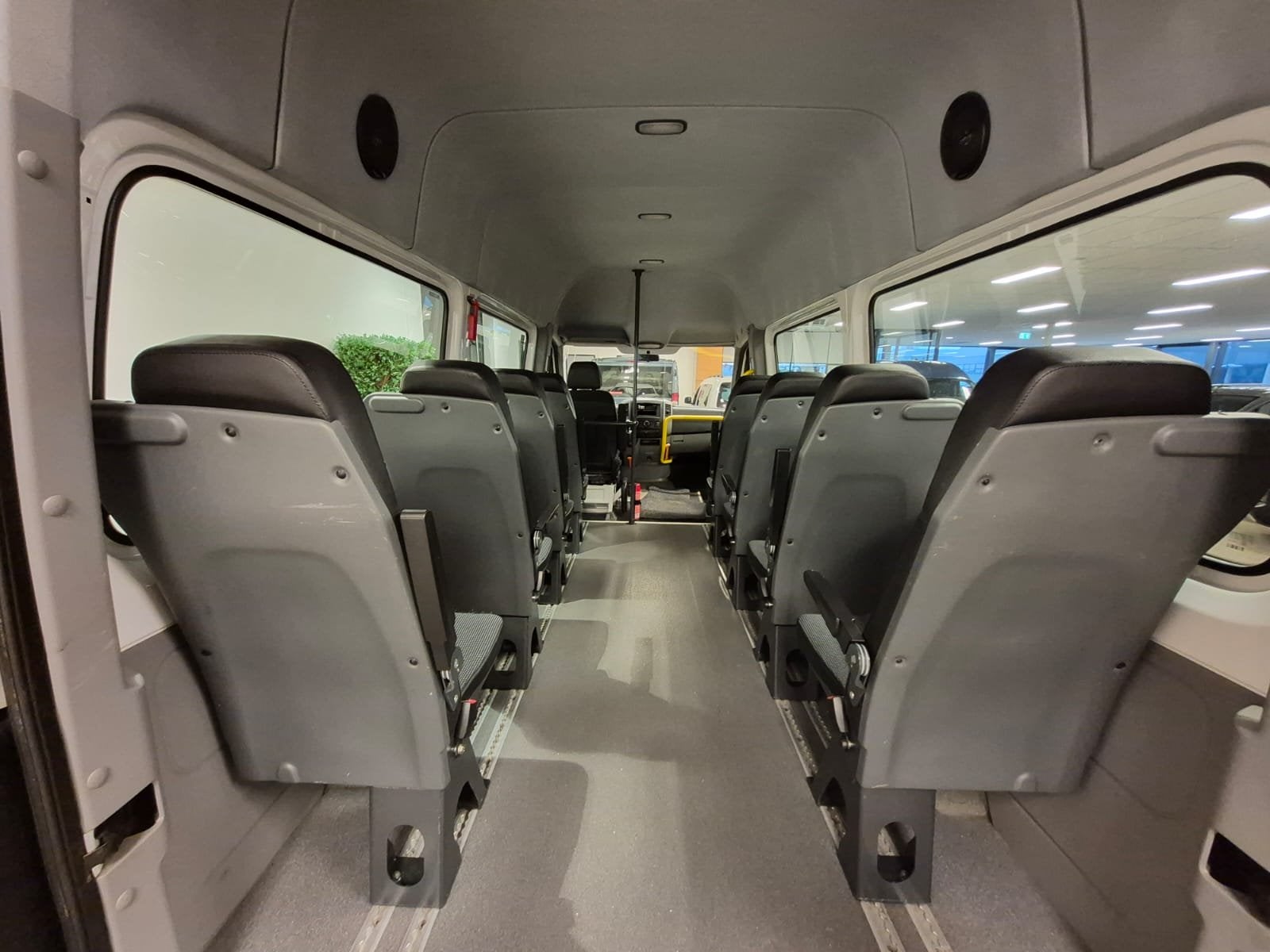 Volkswagen Crafter L2H2 Personenbus Groepsvervoer 9-pers., 13 km/l, Euro 5, Gebruikt, 2420 kg