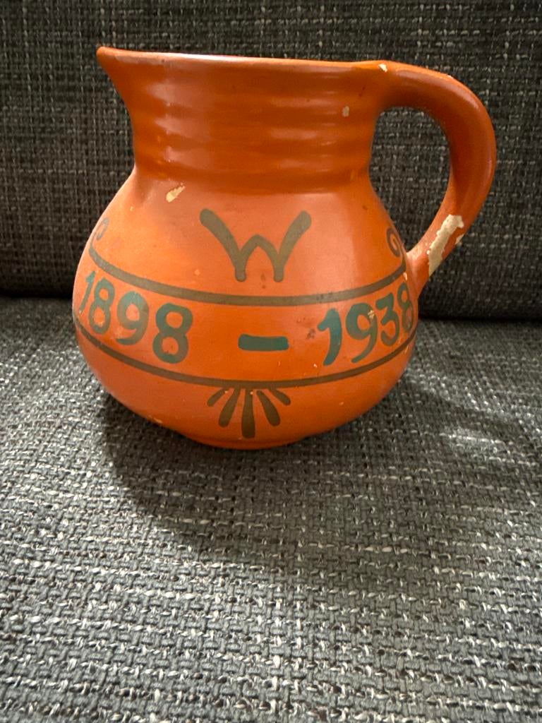 Vintage Oranje Aardenwerk Kruik 1898-1938, Ophalen of Verzenden, Gebruikt, Servies