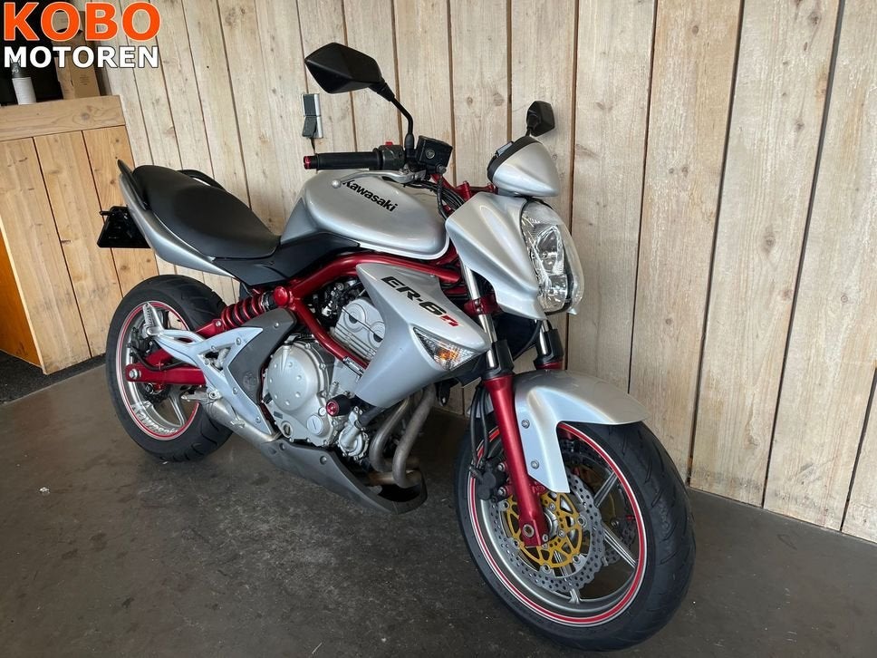 Kawasaki ER-6N (bj 2006), Motoren, 2 cilinders, Bedrijf, Onbekend, KAWASAKI