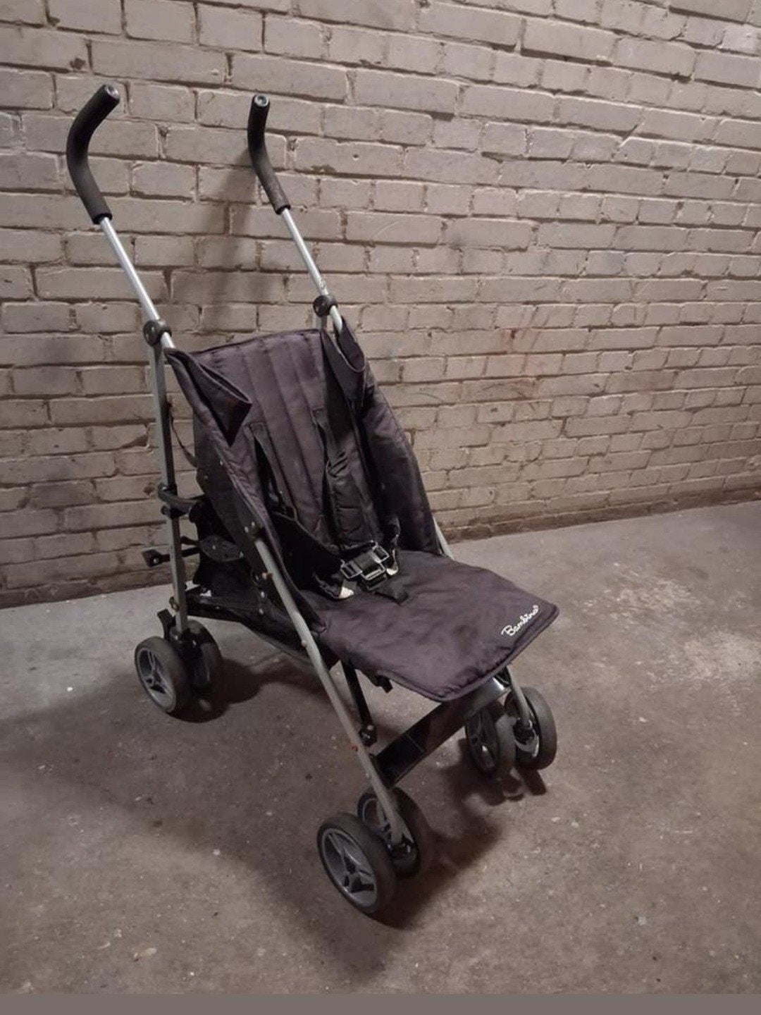 Te koop! Bambino merk kinder wagen met slaap functie., Kinderen en Baby's, Buggy's, Ophalen, Zo goed als nieuw