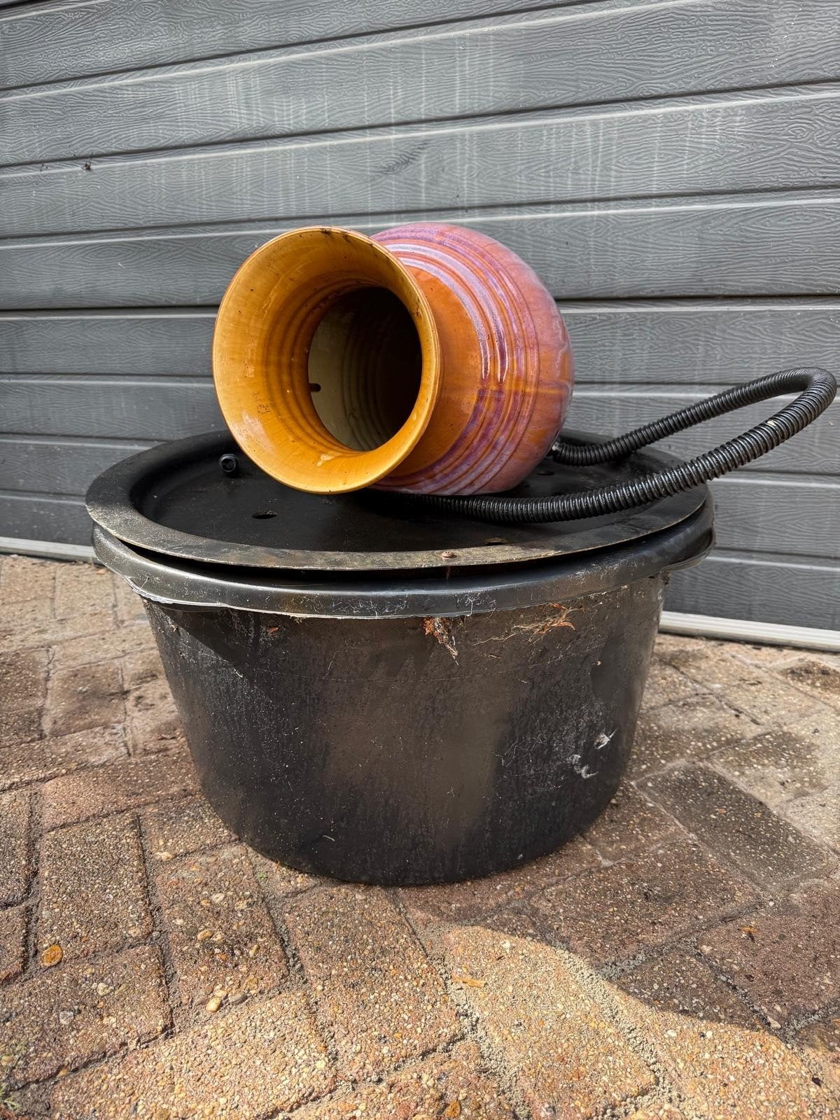 Leuke Watervaas met Opslagbak en Aansluitset (excl. pomp), Ophalen