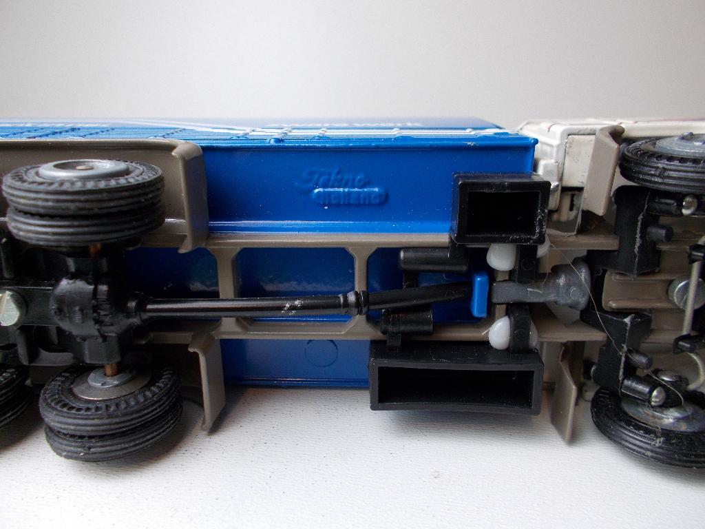 Vintage TEKNO (Holland) 452 VOLVO TRUCK +AANHANGER +2 X HUIF, Hobby en Vrije tijd, Modelauto's | 1:32, Ophalen of Verzenden, Zo goed als nieuw