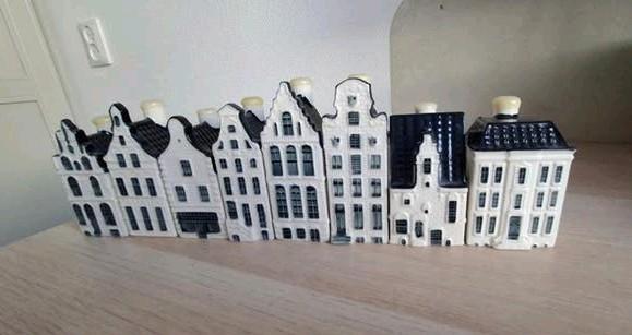 KLM huisjes collectie (8 stuks), Ophalen, Zo goed als nieuw, 1 t/m 20, Gevuld