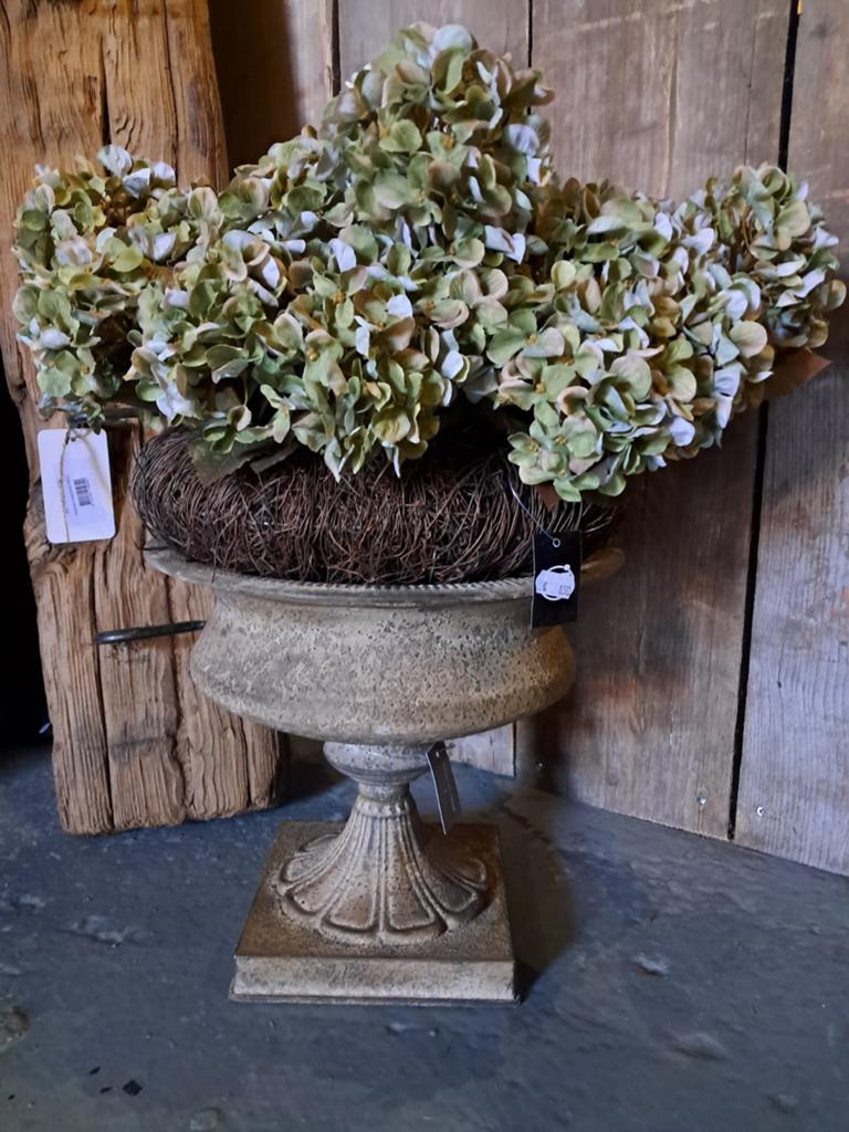 Metalen pot/vaas €39,50 p.s. 
30cm doorsnede
28cm hoog 

K, Ophalen of Verzenden, Nieuw