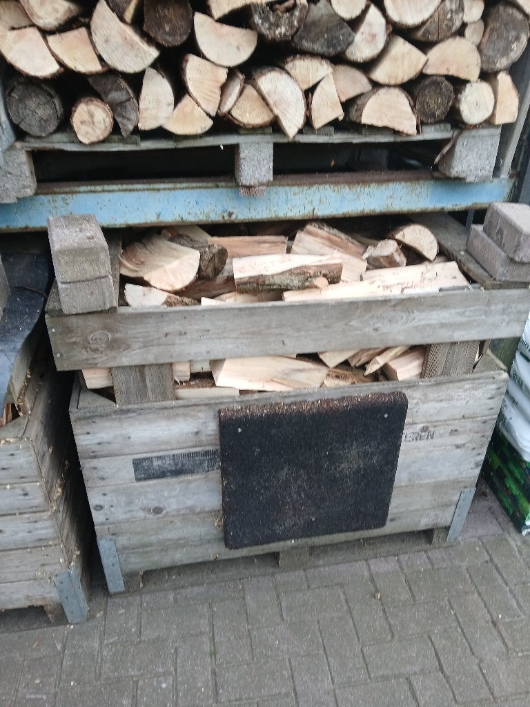 wilgenhout, Minder dan 3 m³, Ophalen, Blokken