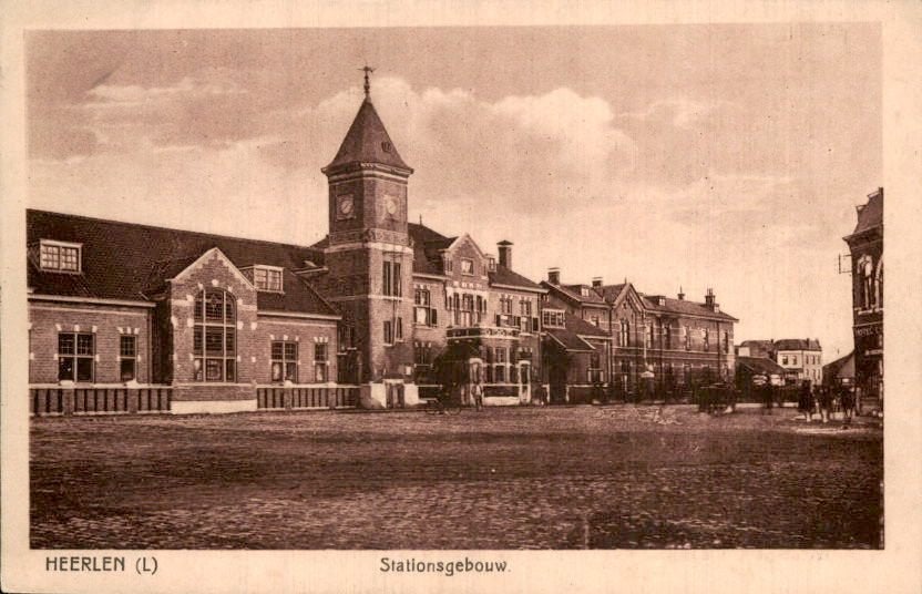 Heerlen - Stationsgebouw - 1920, Verzenden, Voor 1920, Gelopen, Limburg