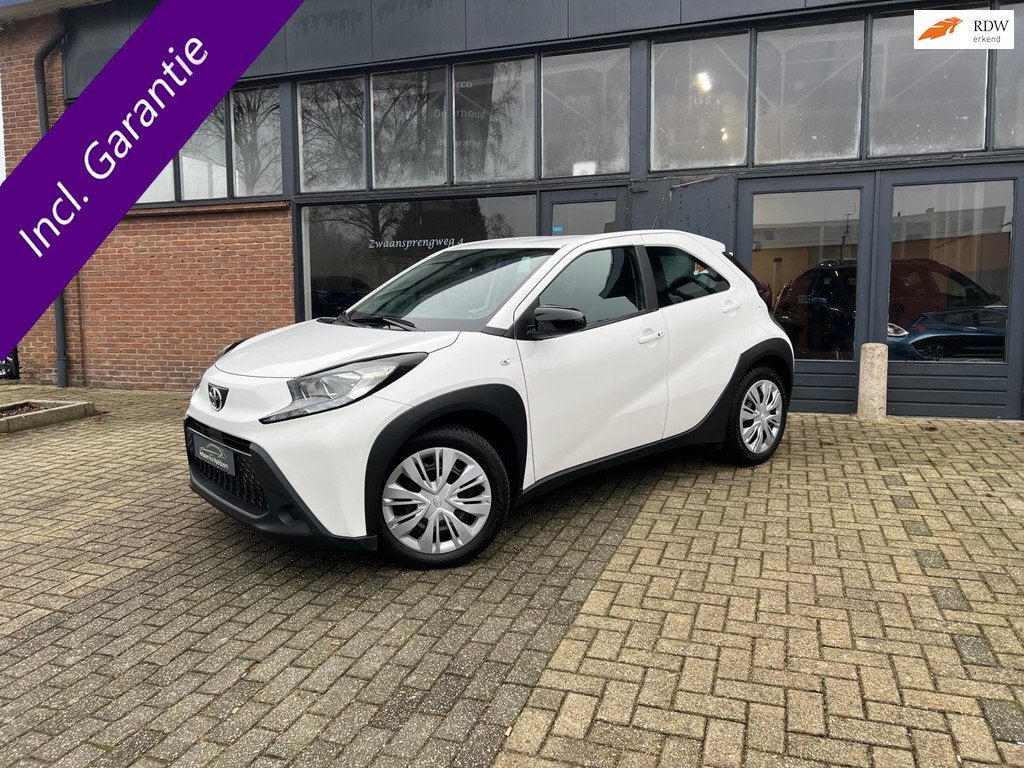 Toyota Aygo X 1.0 VVT-i S-CVT Premium, Acc Dealer OH Automaa, Stof, Gebruikt, Zwart, 4 stoelen