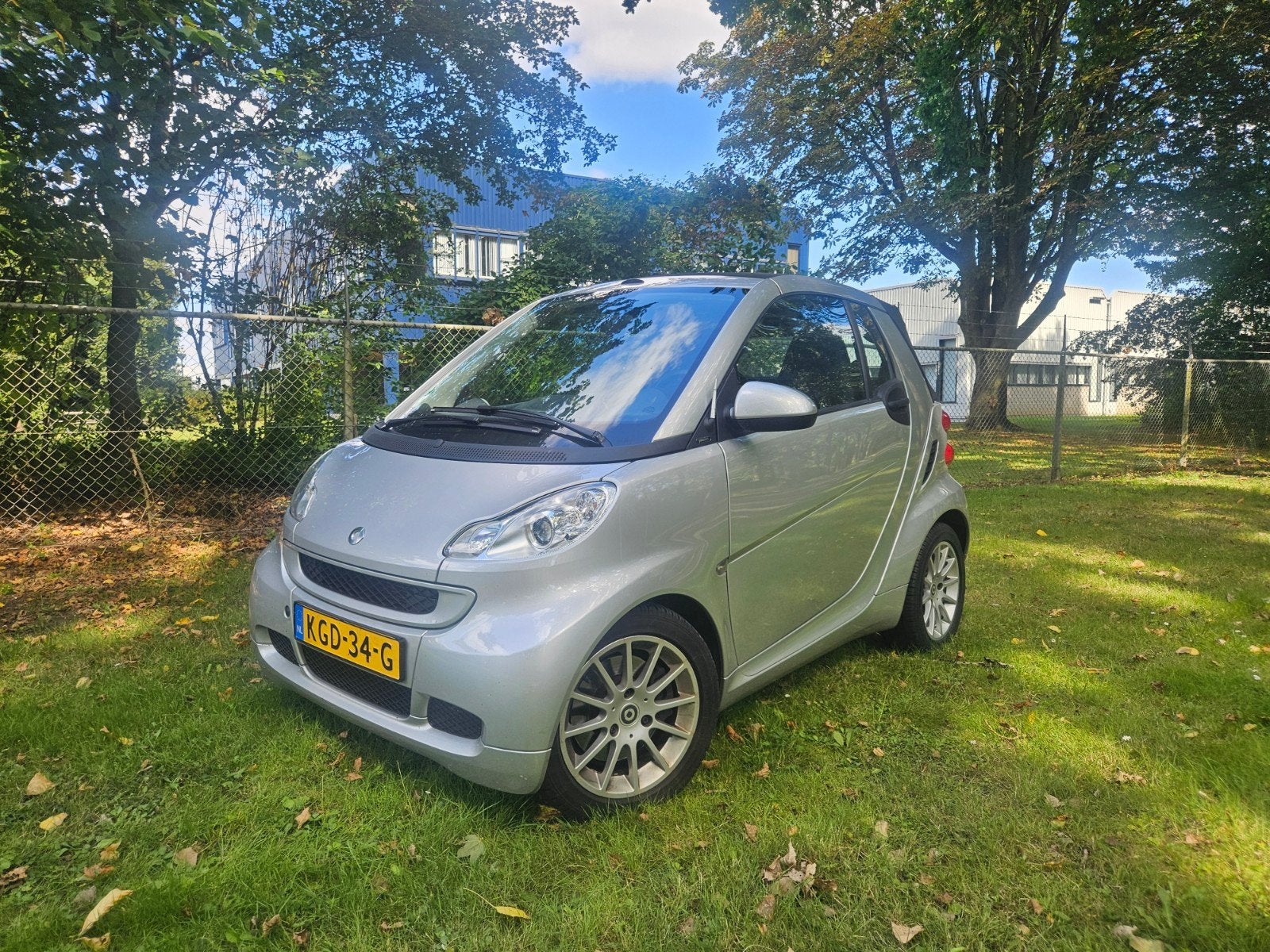 Smart ForTwo 1.0 Cabrio MHD AUT APK | AIRCO | INRUIL MOG, Automaat, Zwart, 755 kg, 23 km/l