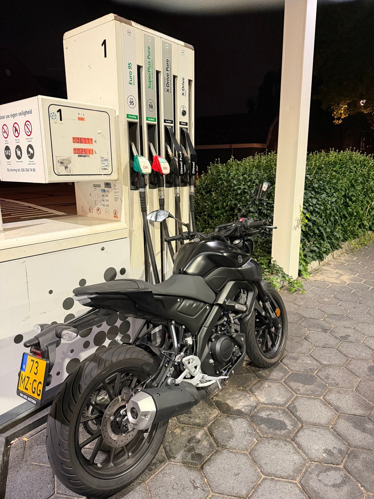 Yamaha MT-125 abs hyper naked km stand 850, Motoren, Nieuw, Particulier, 11 kW of minder, Handgeschakeld