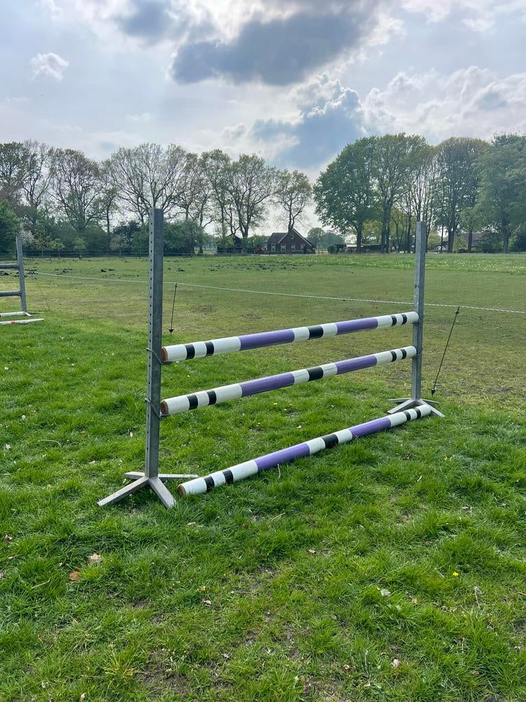 Hindernismateriaal 2 hindernissen waarvan 1 nieuw, Ophalen, Nieuw, Springen