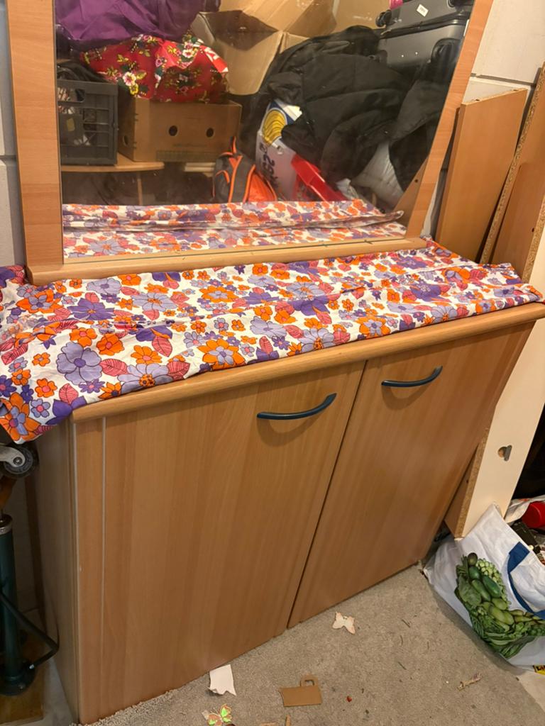Commode kast met spiegel gratis, Antiek en Kunst, Ophalen