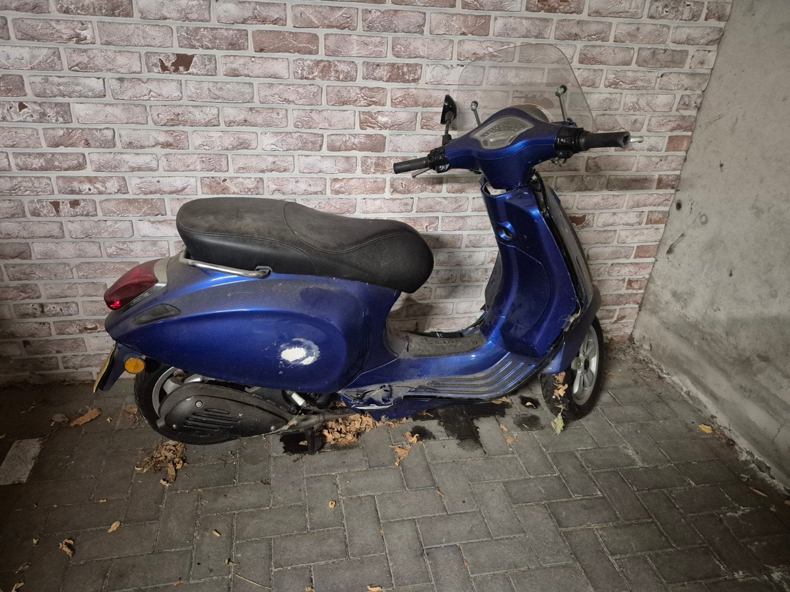 Vespa Primavera 2017 Geelkenteken - Diefstalschade frame, Fietsen en Brommers, Ophalen, Gebruikt, Overige modellen, Maximaal 45 km/u