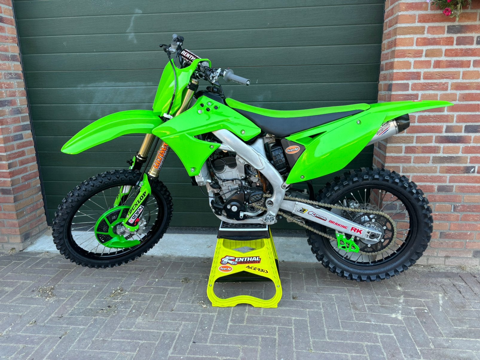Zeer mooie Kawasaki kxf250 blok revisie 0km oud alles, Bedrijf, Crossmotor