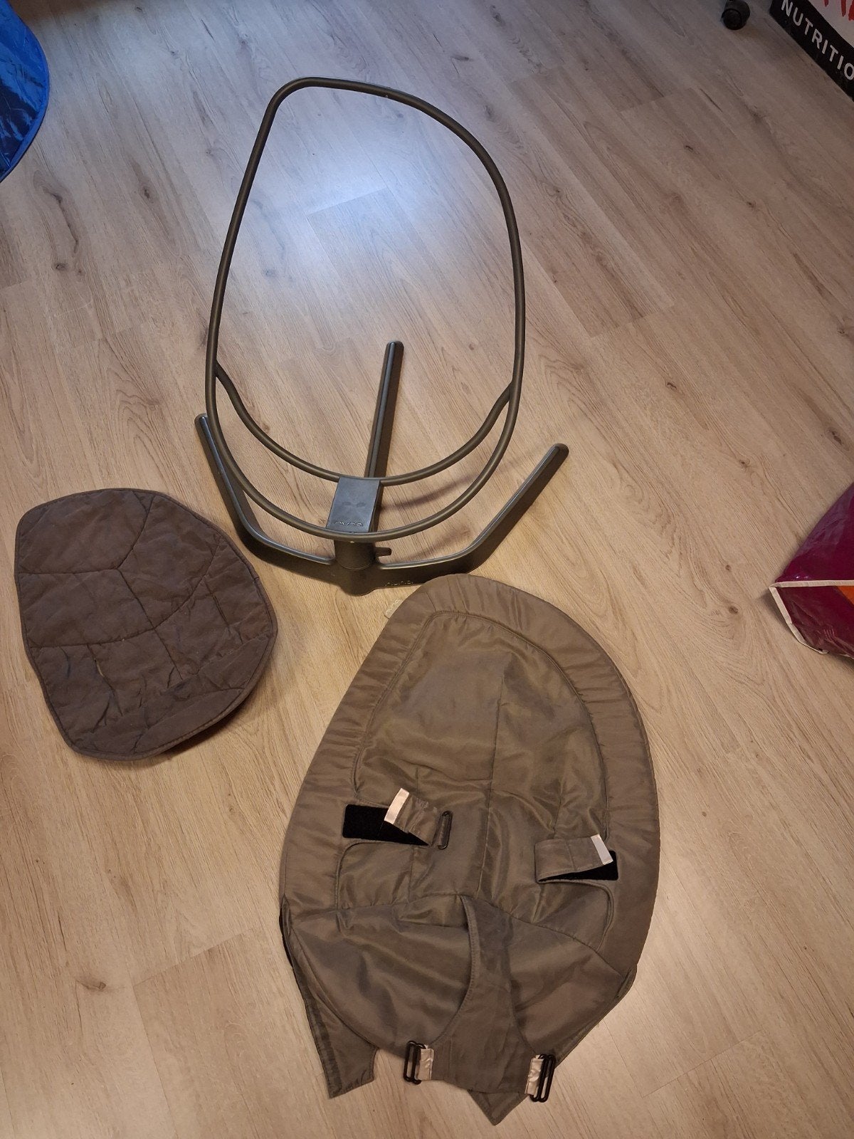 Nuna leaf wipstoel, Kinderen en Baby's, Overige merken, Wipstoel, Ophalen of Verzenden, Met gordel(s) of riempje(s)
