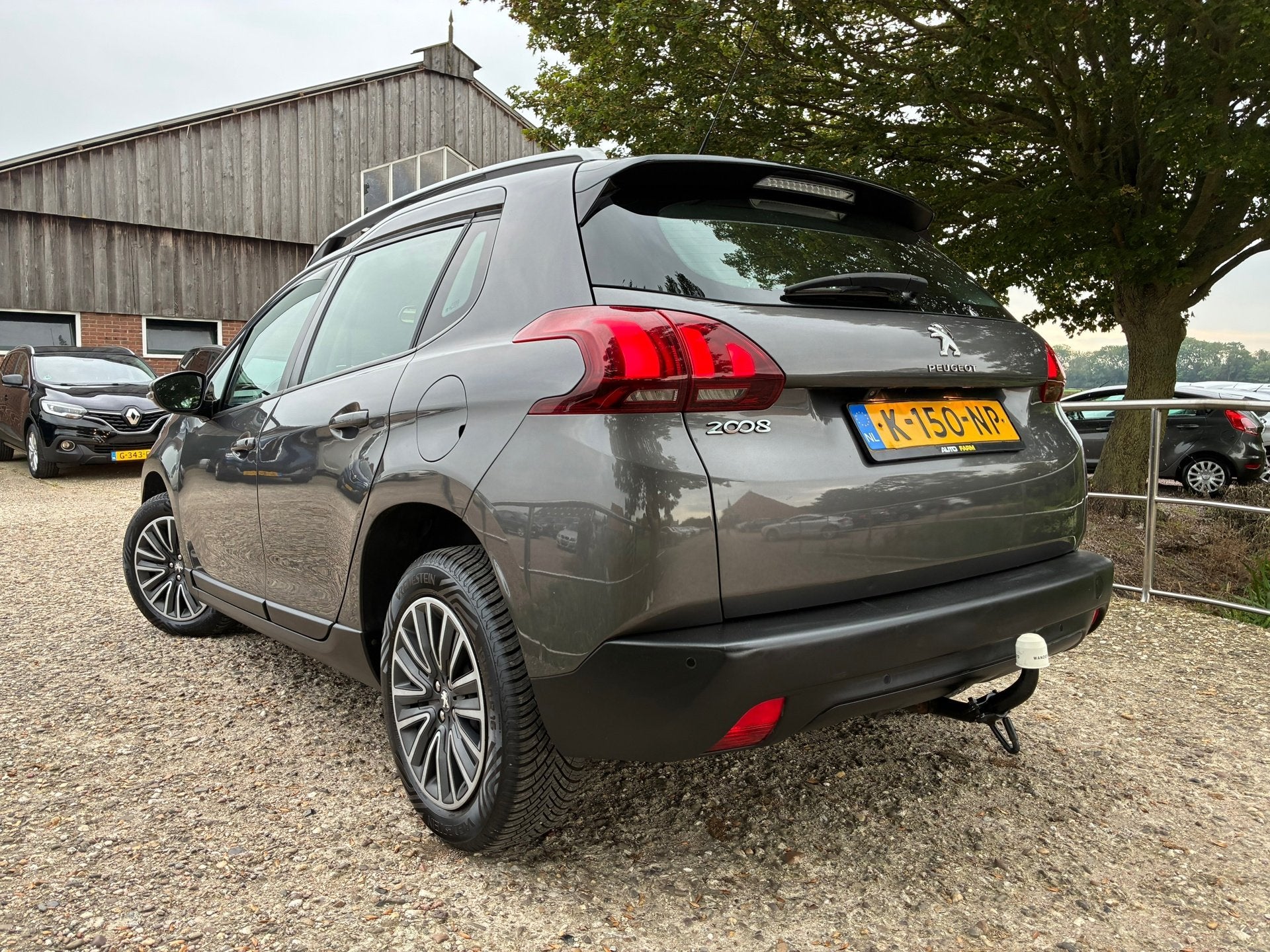 Peugeot 2008 1.2 PureTech Active | Cruise + Clima + Navi nu, Auto's, Stof, 1199 cc, 610 kg, Bedrijf