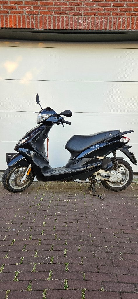 Piaggio Fly, Fietsen en Brommers, Scooters | Piaggio, Gebruikt, Maximaal 45 km/u, Ophalen of Verzenden, Fly