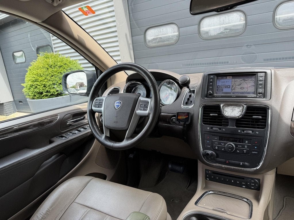 Lancia Voyager 2.8 Multijet Gold | Navigatie | Camera | Stoe, Auto's, Lancia, Euro 5, 450 kg, Gebruikt, 4 cilinders