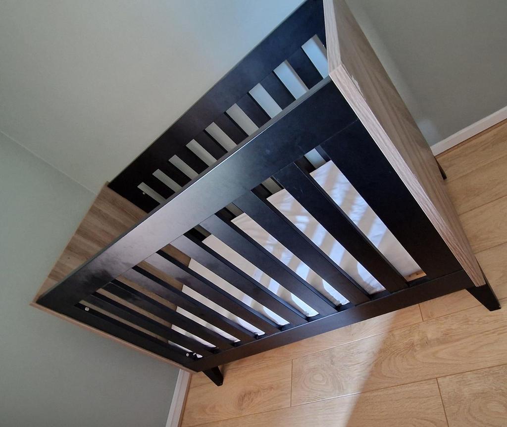Ledikant met Commode (incl matras), Ophalen of Verzenden, Zo goed als nieuw, Jongetje of Meisje