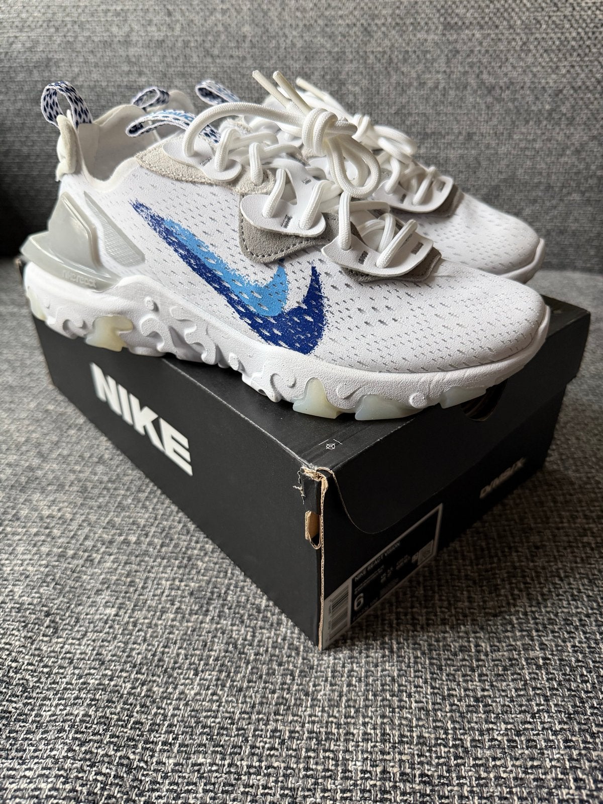 Nike React Vision - Maat 38.5 (US 6) - Nieuw in doos, Wit, Nieuw, Ophalen of Verzenden, Sneakers of Gympen