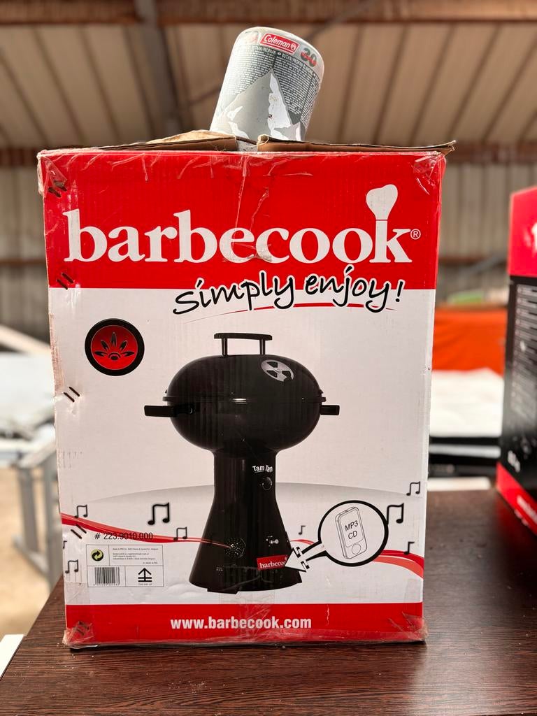 Nieuwe bbq met muziek en gas, Ophalen of Verzenden