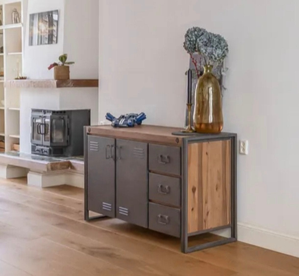 Industriële dressoir met hout en metaal, Zo goed als nieuw, Industrieel, 25 tot 50 cm, Ophalen
