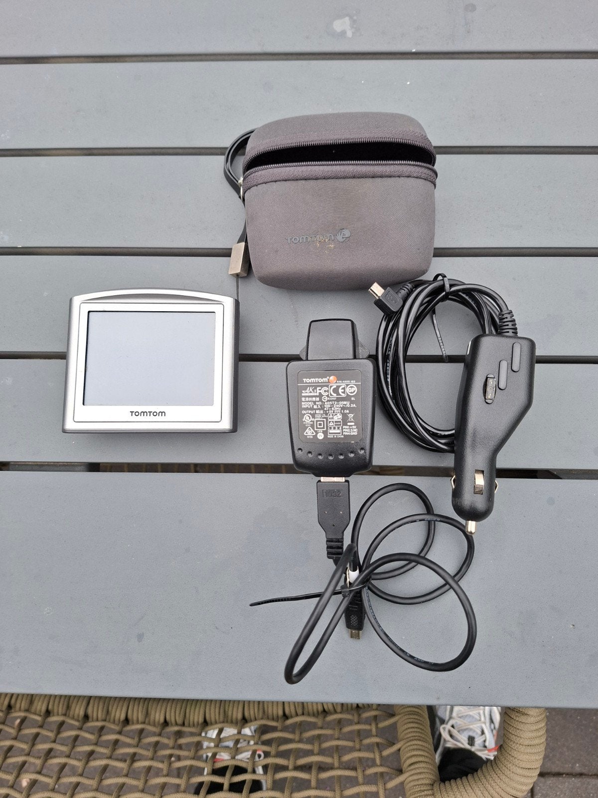TomTom One Navigatiesysteem met accessoires, Ophalen of Verzenden