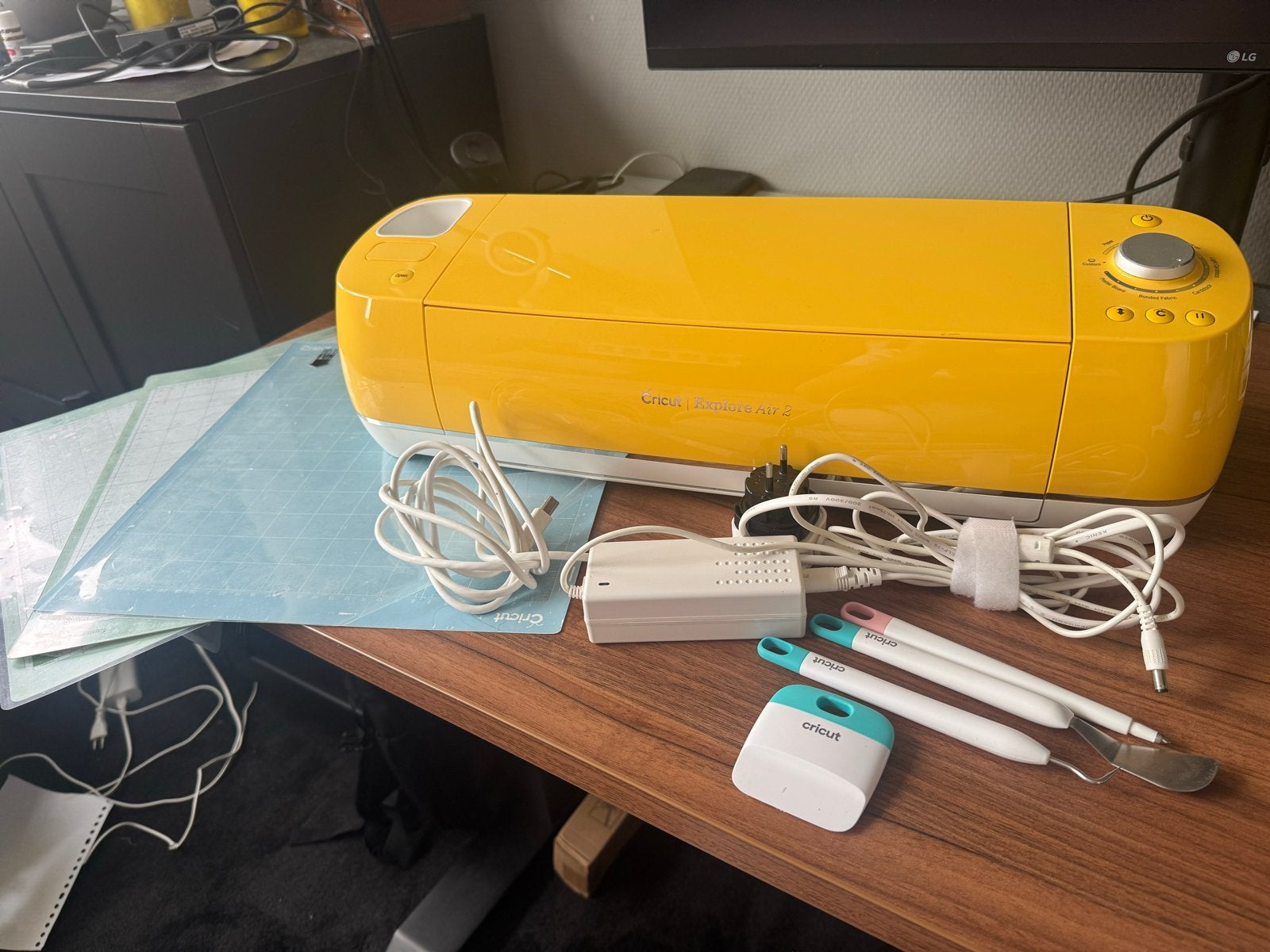 Cricut Explore Air 2 Snijmachine - Geel, Geschikt voor snijden, Geel, Ophalen of Verzenden, Zo goed als nieuw
