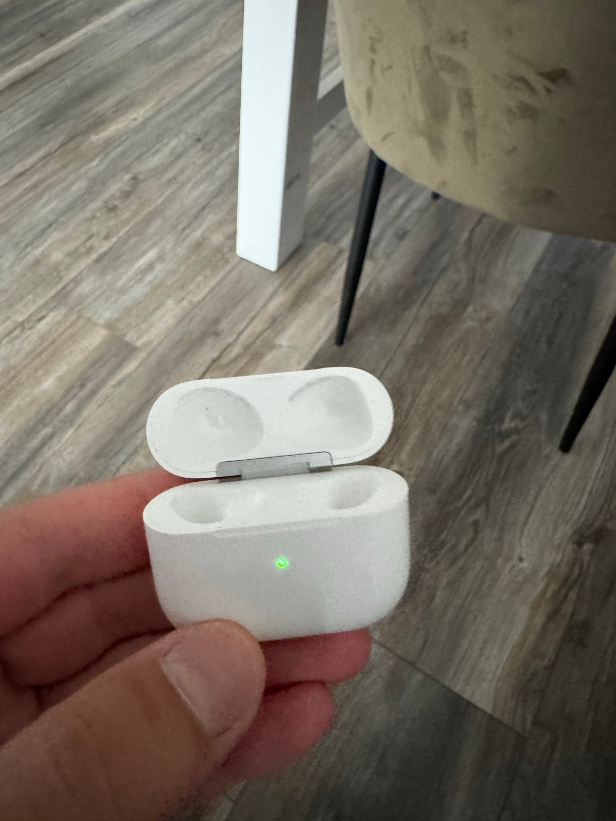 Oplaadcase voor Apple AirPods 3 (alleen case), Ophalen of Verzenden, Gebruikt, Overige typen, Apple