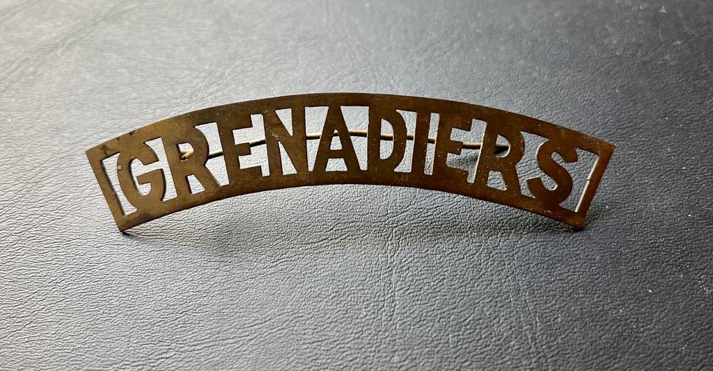 Koperen Straatnaam Grenadiers, Verzamelen, Ophalen of Verzenden, Landmacht, Nederland, Embleem of Badge