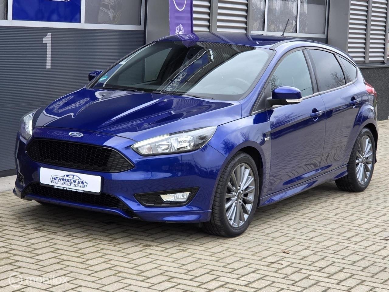 Ford Focus 1.0 EcoBoost 125pk ST-Line trekhaak, Auto's, Ford, 125 pk, Gebruikt, Blauw, 3 cilinders