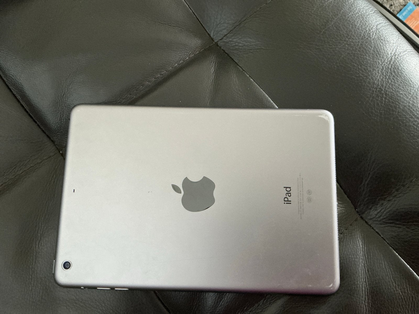 Apple iPad mini 2 (ME277CH/A) - 32GB, Wi-Fi, Zilver, Computers en Software, Apple iPads, 32 GB, Ophalen of Verzenden, Zo goed als nieuw