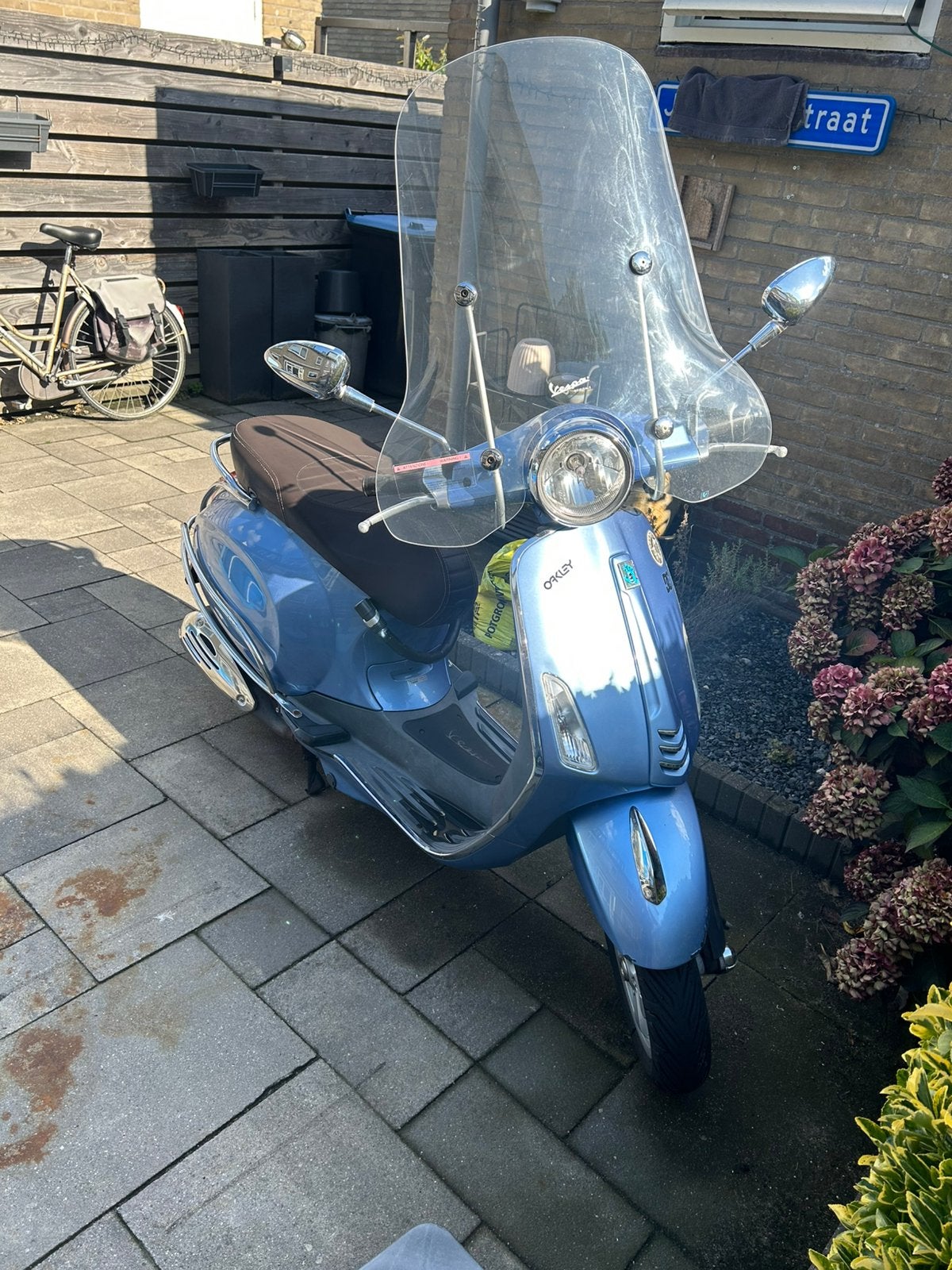 Vespa Primavera, Ophalen, Zo goed als nieuw, Benzine, Vespa