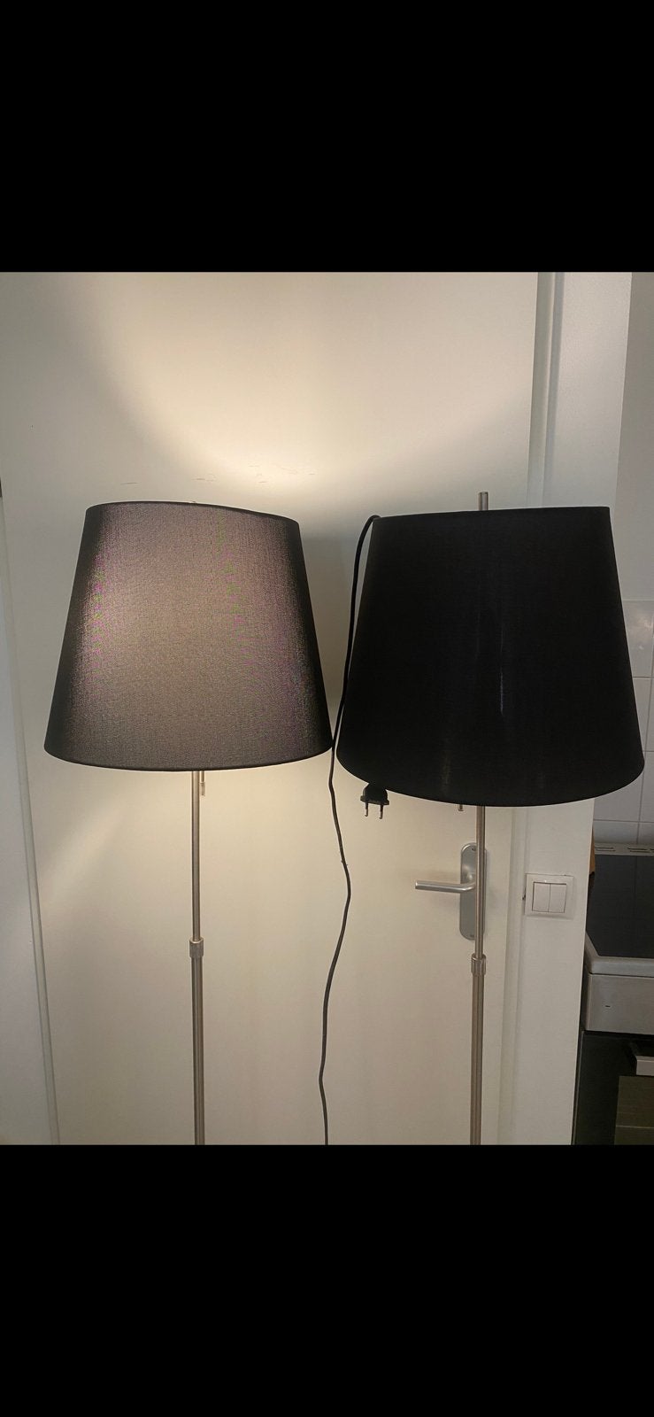 Ikea nyfors vloerlampen chroom met zwarte kap 2 stuks, Huis en Inrichting, Ophalen, Gebruikt, E27 (groot), 150 tot 200 cm