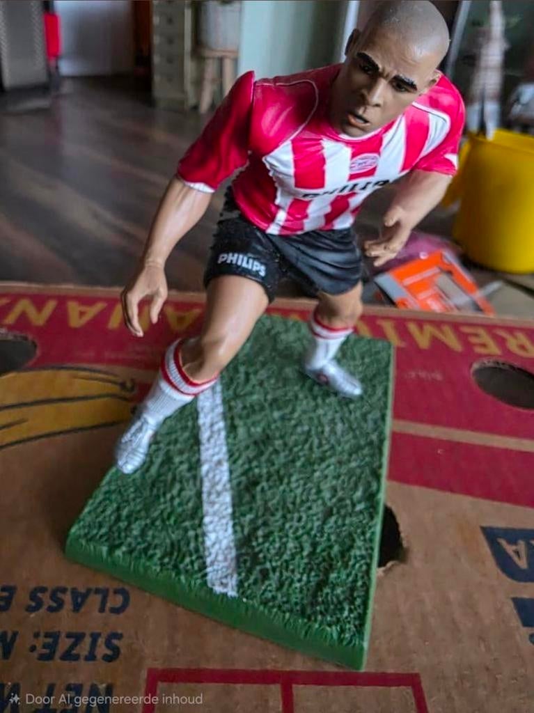 Pop van voetballer Alex van PSV, Ophalen of Verzenden, Zo goed als nieuw, PSV