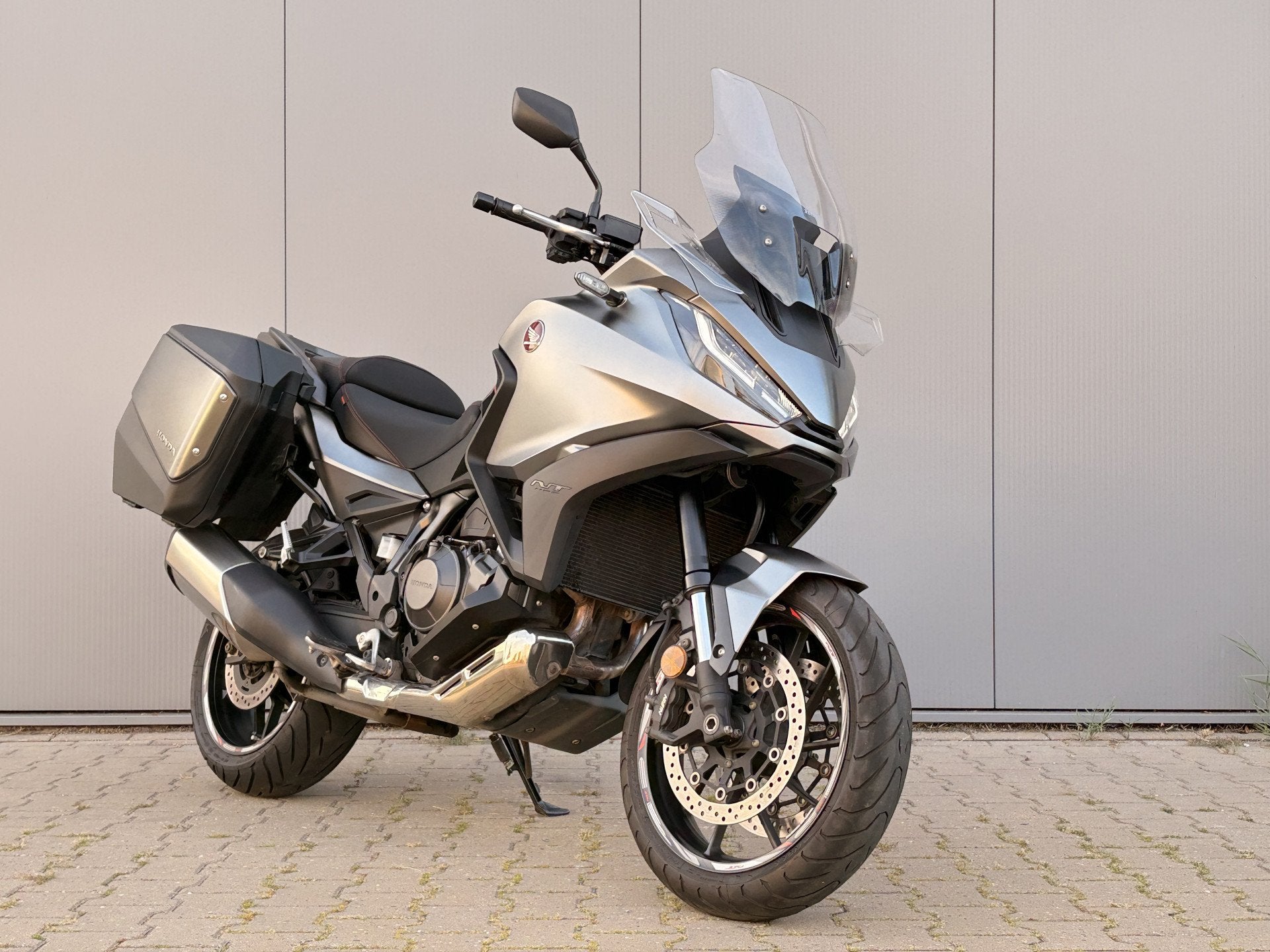 2024 Honda NT1100 NT 1100 102pk ABS - Kofferset - CarPlay, Handvatverwarming, Nijkamp & Ooteman Motoren, Meer dan 35 kW, 1084 cc