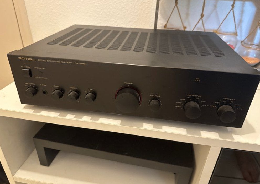Rotel RA-985BX versterker
