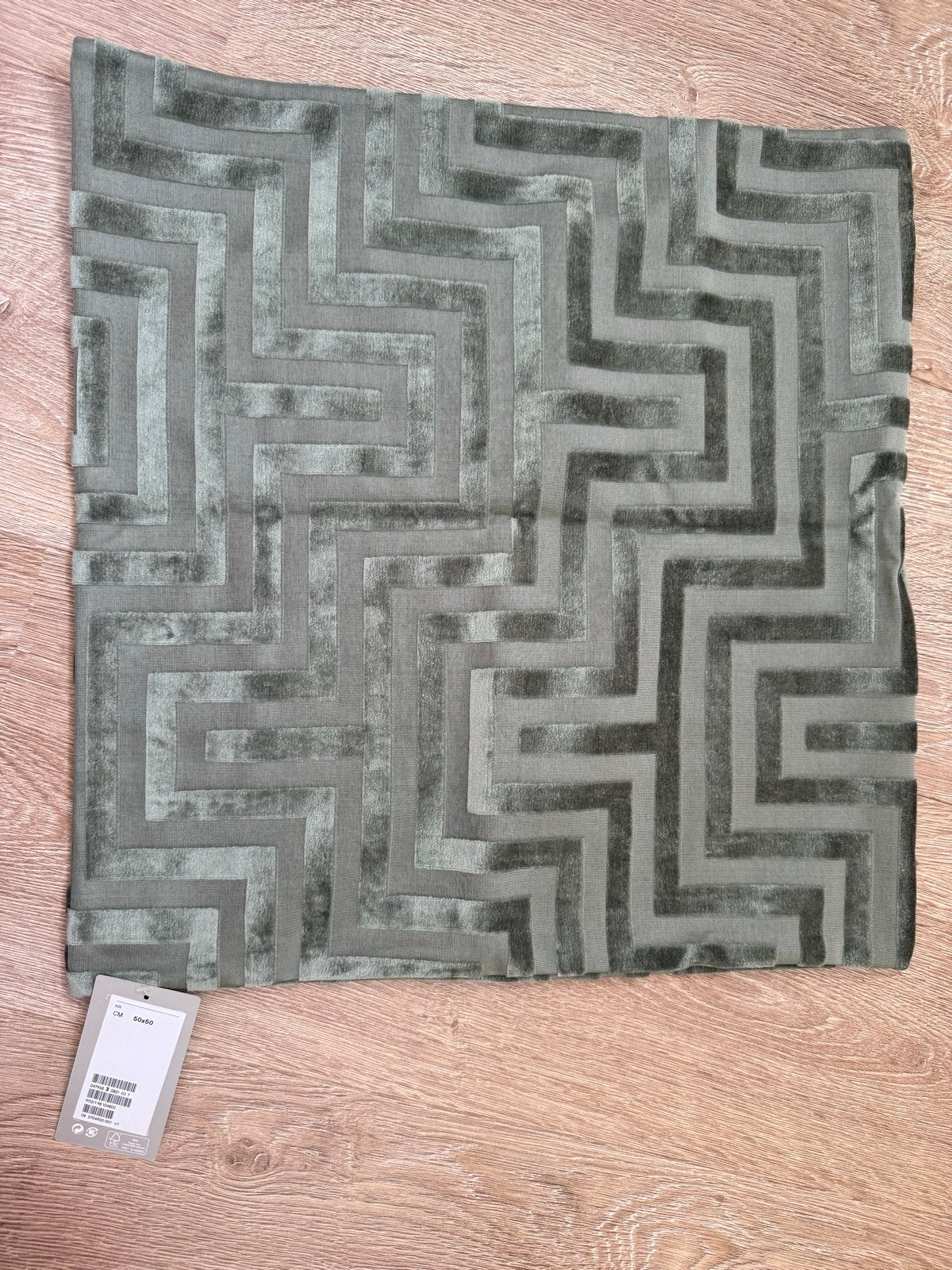H&M Kussenhoes 50x50 Groen Velvet met Patroon (nieuw), Huis en Inrichting, Overige merken, Met print, Nieuw, Ophalen of Verzenden