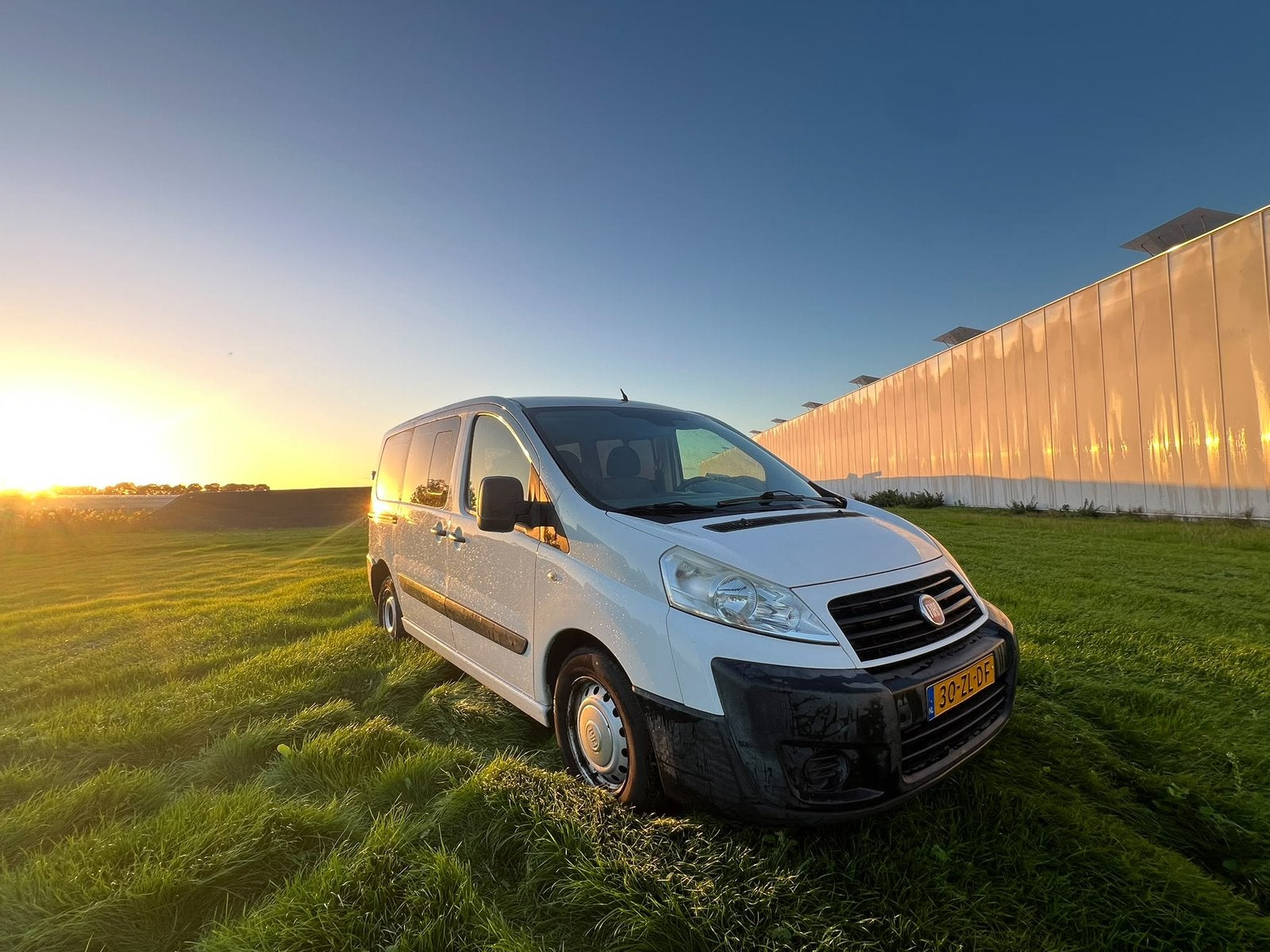 Fiat Scudo 1.6 JTD 9 persoons carplay zuinig goedkoop NAP, Auto's, Zwart, 2000 kg, Wit, Bedrijf